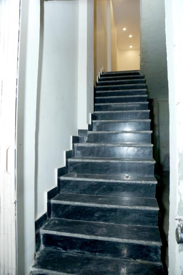The Charlie'S Hostel New Delhi Ngoại thất bức ảnh